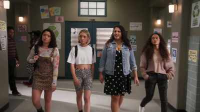 I'm attracted
I gotta have it - American Pie Presents: Girls' Rules