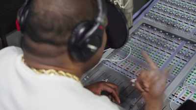 - ♪ when I'm bringing
it harder ♪ - Origins of Hip Hop