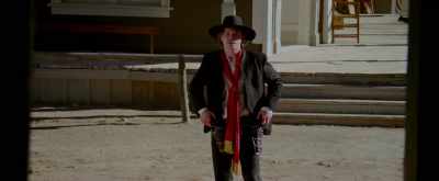 - I'm calling you out!
- [guns cocking] - Dead Man's Hand