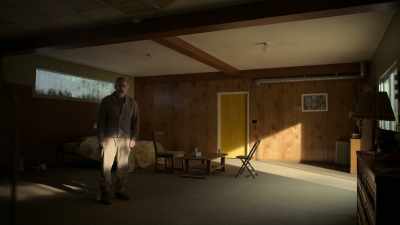 I'm chained to the floor, - The Patient