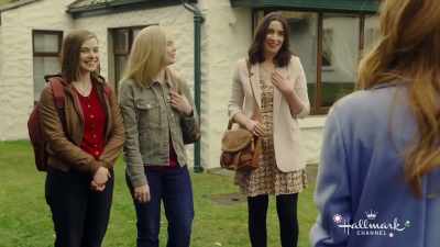 I'm Charlotte.
This is Kylie and Olivia. - As Luck Would Have It