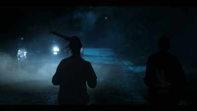 - ♪ I'm coming down - Dare Me