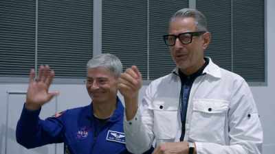 I'm coming down and swimming - The World According to Jeff Goldblum