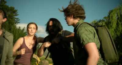 - I'm coming to get you!
- Wait, Pennie. Wait. - Lake Placid: Legacy