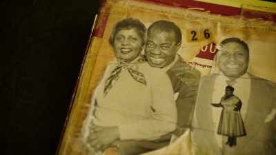 ♪ I'm confessin' that I love you - Louis Armstrong's Black & Blues