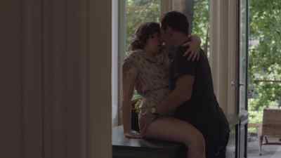 - I'm so confused.
- Me, too. - Girls