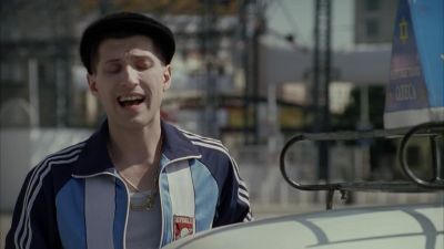 I'm distressed by dogs - Everything Is Illuminated