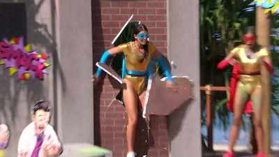 >> I'M ELECTRIC. - Love Island
