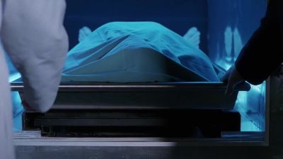 I'm fairly certain this man
died from a broken neck. - The X-Files