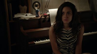 - I'M FALLING IN LOVE
WITH YOU, TOO. - Shameless