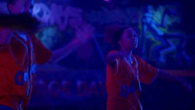 ♪ I'm feeling right tonight ♪ - Saturdays