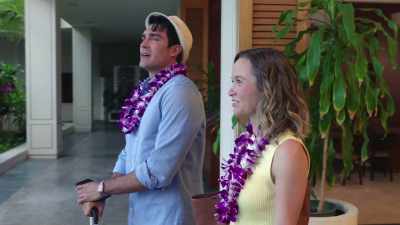I'm fine. I mean,
look at this incredible view! - Romance in Hawaii