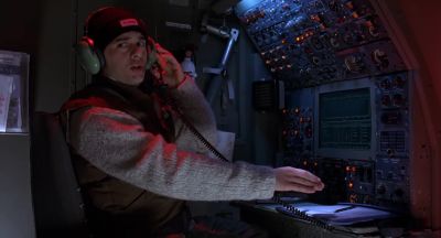 I'm gettin' somethin' on the sonar MAN What is it - The Santa Clause 2