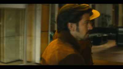 I'm getting a drink. - Narcos: Mexico