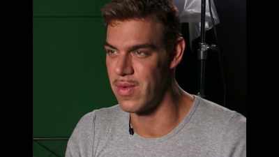 I'm getting to a point now
where physically it's really,
really exhausting. - Larger than Life: The Kevyn Aucoin Story