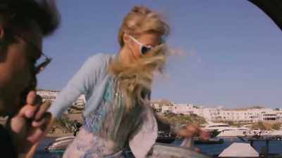  ♪ I'm getting bolder ♪ - This Is Paris