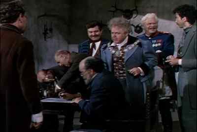 - I'm Gizzy, he's Izzy.
- Silence! Excuse us Your Excellency. - The Inspector General