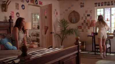I'm going to be with
the girls to study. Bye. - My Diary of Lies