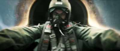 -I'm going down. I'm hit! Patty, I'm hit!
-Mayday! - Fighter