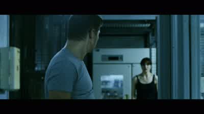I'm going to get my bag. - The Bourne Legacy