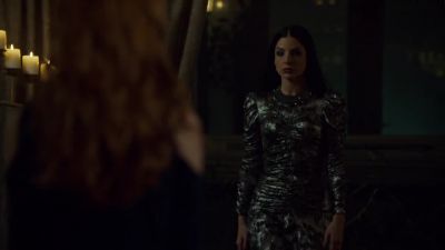 I'm going to get Clary. - Shadowhunters