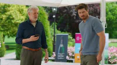 I'm going to go inside and
call Laszlo and ask about Zuki. - Love on the Right Course