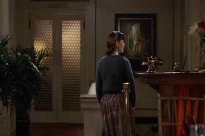 I'm going to hit the head. - Dogfight