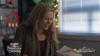I'm going to ignore
the "oddly" and "kinda", - Cranberry Christmas