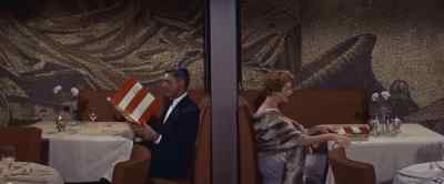 I'm going to leave.
No, no. Let me.
Don't worry. - An Affair to Remember