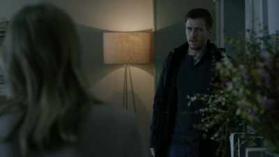 I'm going to my sister's. - Absentia