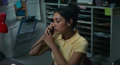 - I'm going now.
- Thank you for calling Commander, - Blindspotting