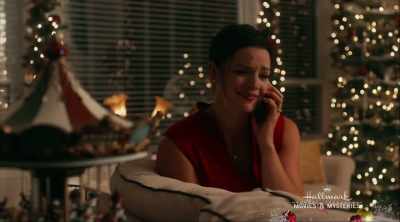 I'm going online right now - A Godwink Christmas