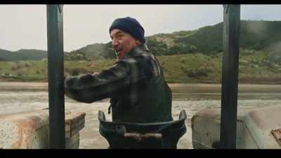 I'm going to push you
off the trailer now! - Far North