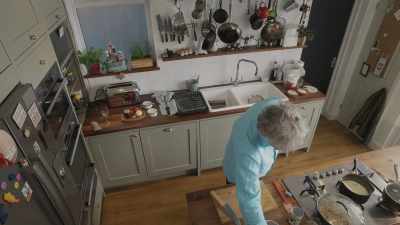 I'm going to reset the clock.
Let's have a look - James May: Oh Cook!