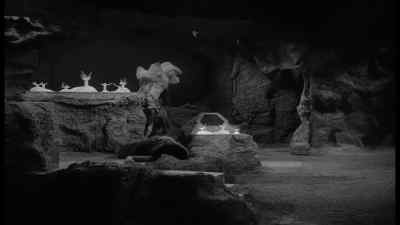 I'm going to the
control room. - The Phantom Planet