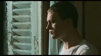 I'm going to get a Coca. - The Dreamers