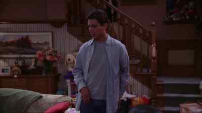 - I'm going upstairs. - Everybody Loves Raymond