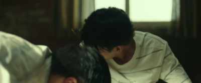 - I'm going to use the toilet.
- What? No! - My Worst Neighbor