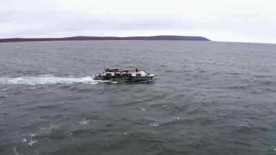I'm gonna boost
it up a little bit more. - Bering Sea Gold