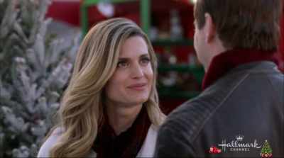 I'm gonna build you
a sample website, for your crafts. - Christmas in Love