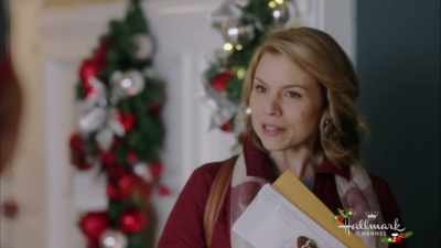 I'm gonna curl up
with my dinner, - A Gift to Remember