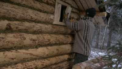 I'm gonna cut these
shutters to size, - Life Below Zero: Next Generation