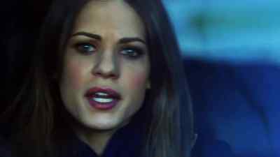 I'm gonna get out. Keep driving past. - Nikita
