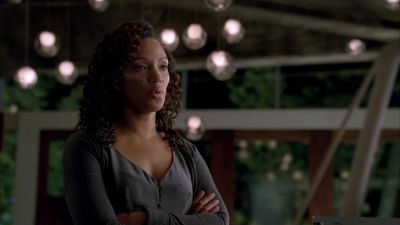 I'm gonna go put him to bed. - Fringe