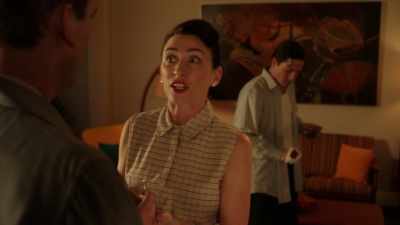 I'm gonna go talk to her. - The Bletchley Circle: San Francisco
