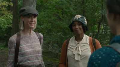 I'm gonna go talk - Frankie Drake Mysteries