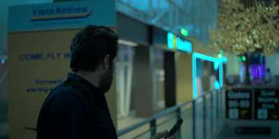 I'm gonna have to call you back,
okay? I'll call you back. - One More Shot