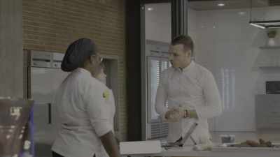 I'm gonna let you choose between Daniel
or Cedrick to give you a hand. - School of Chocolate