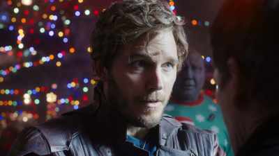 I'm gonna let you go, Kevin Bacon.
Don't run. - The Guardians of the Galaxy Holiday Special