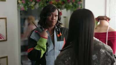 I'm gonna let you slide 'cause
I know it's a learning curve, - Fighting to Be Me: The Dwen Curry Story